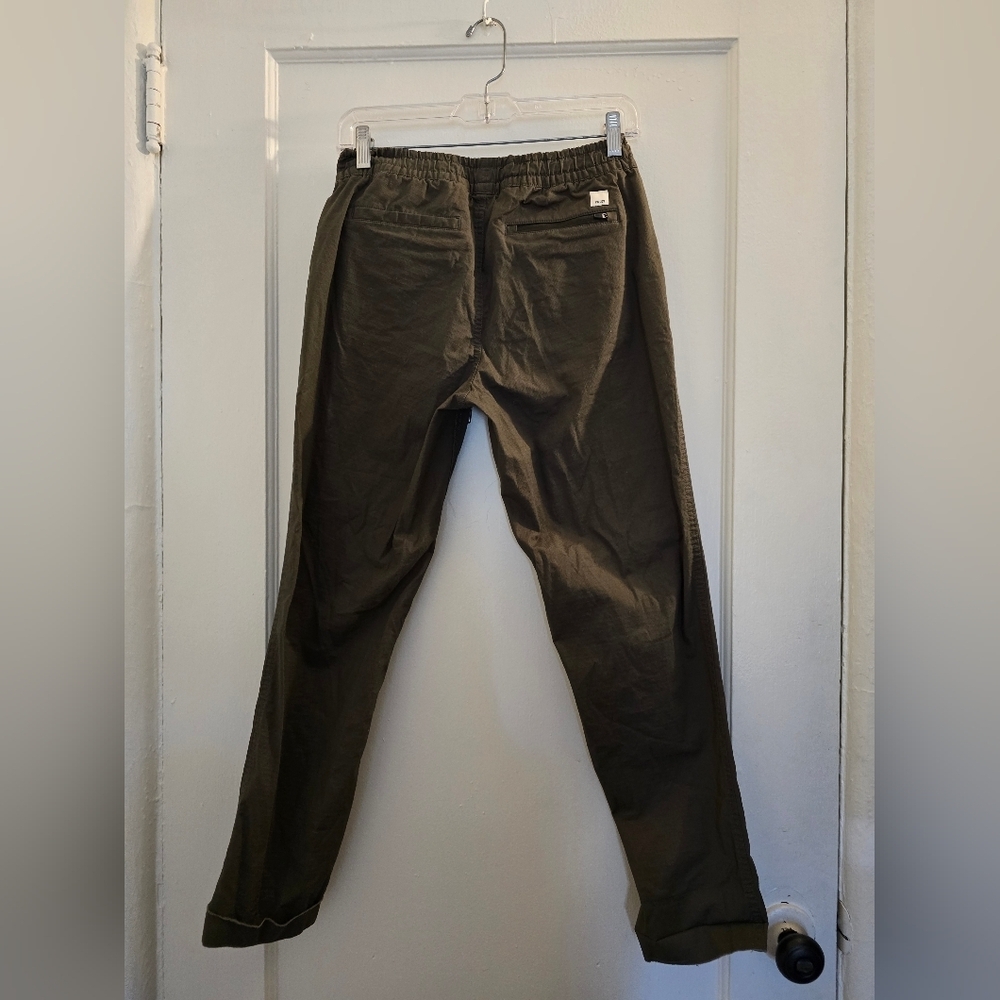 Vuori Olive Green Style  Cargo Pants with Everyday Comfort - Picture 3 of 12